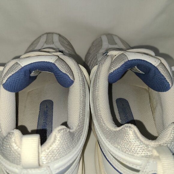 Nike Air Women’s Athletic Shoes – White/Grey/Blue - EUC - Picture 11 of 14